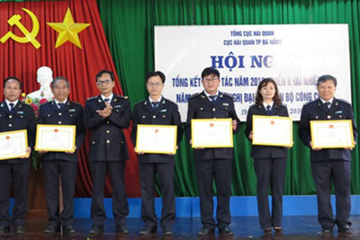 Hải quan Đà Nẵng thu ngân sách đạt gần 350 tỷ đồng