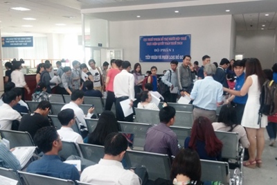TP. Hồ Chí Minh: Vì sao lượng người đến nộp hồ sơ thuế tăng đột biến? TP. Hồ Chí Minh: Vì sao lượng người đến nộp hồ sơ thuế tăng đột biến?