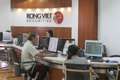 Công ty chứng khoán nóng với bài toán tăng vốn