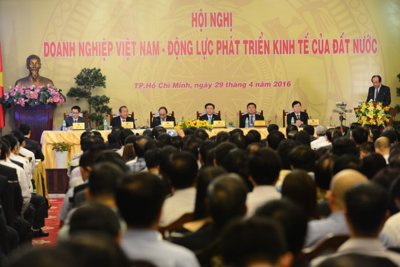 Niềm tin phải đến từ hai phía
