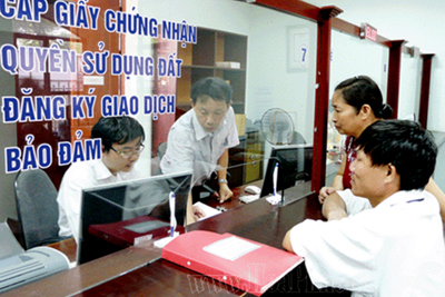 Chuyển nhượng công trình trên đất thuê thực hiện theo quy định nào?