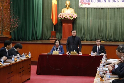 Kịp thời cung cấp đầy đủ, chính xác các thông tin về cơ chế, chính sách của ngành Tài chính