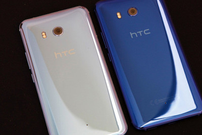 Những mẫu điện thoại có chức năng độc đáo hơn cả iPhone hay Galaxy S9