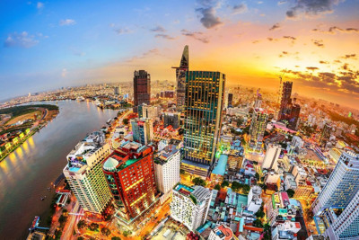 Thách thức nào với nền kinh tế Việt Nam trong bão dịch viêm đường hô hấp cấp?