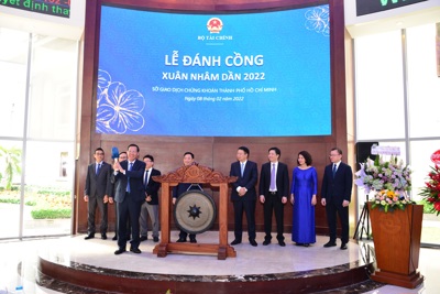 Sở Giao dịch Chứng khoán TP. Hồ Chí Minh tổ chức Lễ đánh cồng đầu Xuân Nhâm Dần 2022