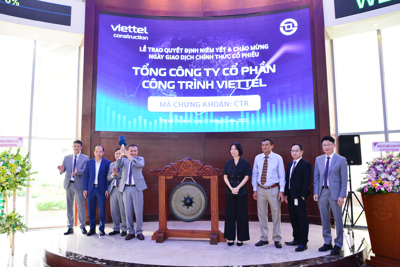 Niêm yết và chính thức giao dịch gần 93 triệu cổ phiếu CTR