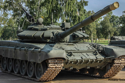 Xe tăng T-72B3 tiến thẳng vào Donetsk ở miền Đông Ukraine