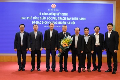 Công bố quyết định giao Phó Tổng Giám đốc phụ trách Ban Điều hành Sở GDCK Hà Nội
