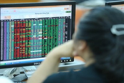 Thị trường cổ phiếu niêm yết HNX tháng 7/2021: Giá trị giao dịch giảm 30% so với tháng trước