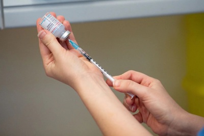 Vắc xin COVID-19 giúp người tiêm bảo vệ phổi khi không may mắc bệnh