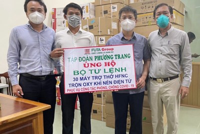 Tập đoàn Phương Trang trao tặng TP. Hồ Chí Minh hơn 2.000 máy tạo ô xy, máy trợ thở và máy thở xâm lấn cao cấp