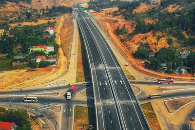 Hoàn thiện phương án trình Quốc hội Dự án xây dựng công trình đường bộ cao tốc Bắc-Nam phía Đông giai đoạn 2021-2025