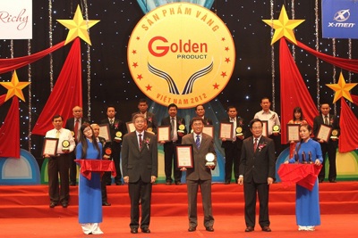 Sản phẩm “Thu chi hộ điện tử” nhận giải Top 10 “Sản phẩm Vàng Việt Nam 2012”