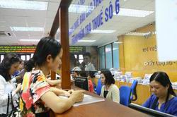 Thu nhập dưới 5 triệu đồng/tháng: Được miễn thuế 6 tháng cuối năm 2012 Thu nhập dưới 5 triệu đồng/tháng: Được miễn thuế 6 tháng cuối năm 2012