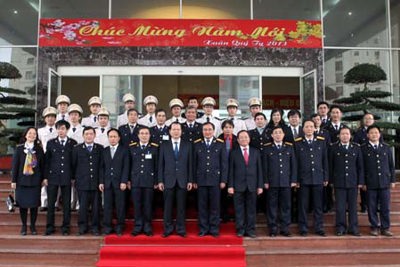  Phó Thủ tướng Chính phủ Vũ Văn Ninh chúc Tết ngành Hải quan