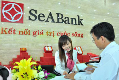 SeABank được Ngân hàng Nhà nước Việt Nam trao tặng Cờ thi đua 2012
