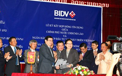BIDV và Chính phủ Lào ký Hợp đồng Tín dụng thực hiện Dự án giao thông tại Lào