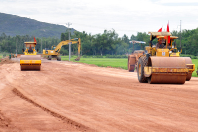 Sử dụng vốn trái phiếu chính phủ còn dư cho Dự án nâng cấp QL1A và đường Hồ chí Minh