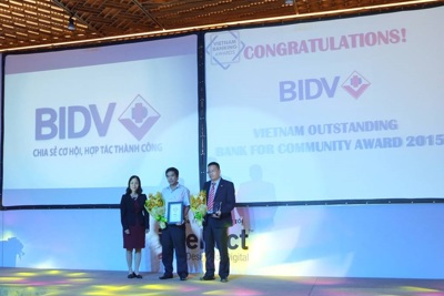 BIDV liên tiếp nhận giải thưởng Ngân hàng Điện tử Việt Nam tiêu biểu