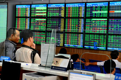 Thị trường chứng khoán: Ít có khả năng VN-Index về dưới 640 điểm 