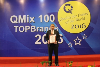  SeABank được vinh danh“Thương hiệu hàng đầu Việt Nam - TopBrands 2016“