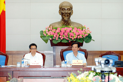Tạo thuận lợi tối đa cho doanh nghiệp và người dân đầu tư, kinh doanh. Tạo thuận lợi tối đa cho doanh nghiệp và người dân đầu tư, kinh doanh.