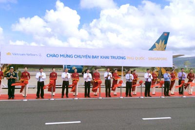 Vietnam Airlines khai trương đường bay quốc tế Phú Quốc - Singapore