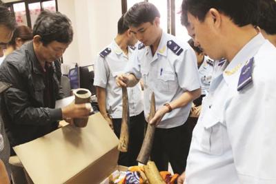 Buôn lậu vẫn “nóng” trên các tuyến