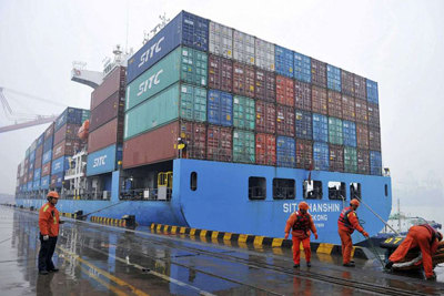 Xuất khẩu giảm sút, Trung Quốc buộc phải sớm giải quyết chiến tranh thương mại