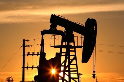 Giá dầu vượt 90USD/thùng lần đầu trong 8 năm 