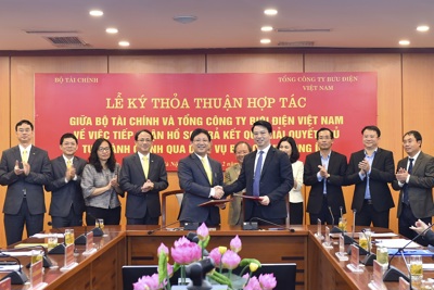 Bộ Tài chính và Bưu điện Việt Nam hợp tác giải quyết thủ tục hành chính qua bưu chính công ích