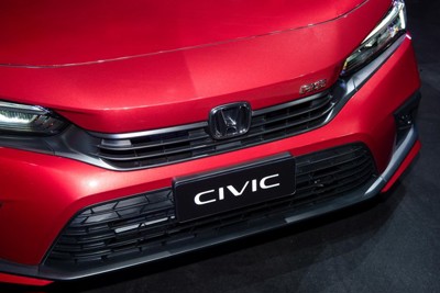 Honda Civic ra mắt phiên bản mới, giá thấp hơn thế hệ cũ 