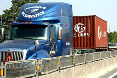 Làm gì để nâng xếp hạng hiệu quả logistics?