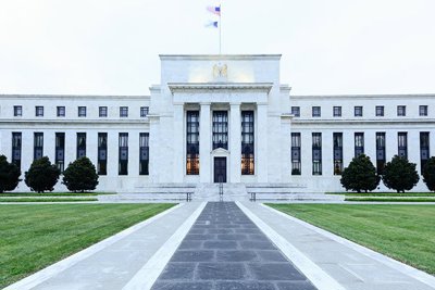Chuyên gia Moody: Fed không cần vội vã cắt giảm lãi suất