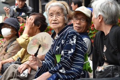  Trong tương lai, người dân nước nào sẽ sống lâu hơn Nhật Bản? 