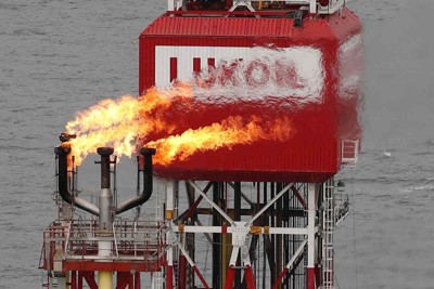  Giá dầu bất ngờ tăng vọt sau tuyên bố của OPEC 
