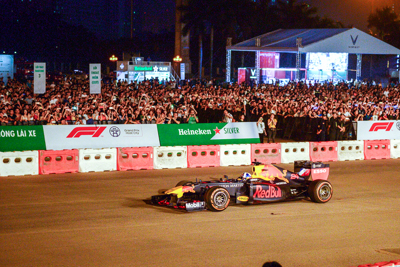  Vé xem đua xe F1 tại Hà Nội có giá bao nhiêu? 