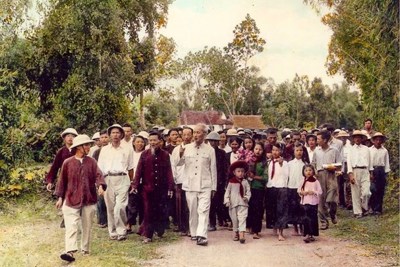  Xây dựng đội ngũ cán bộ tuyên giáo ngang tầm nhiệm vụ theo tư tưởng Hồ Chí Minh 