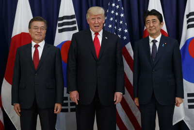  Vòng xoáy thương chiến: Mỹ cần cứu cả Hàn Quốc và Nhật Bản 