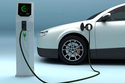 Đề xuất lệ phí trước bạ bằng 50% ô tô chạy xăng dầu, khuyến khích phát triển ô tô điện chạy pin