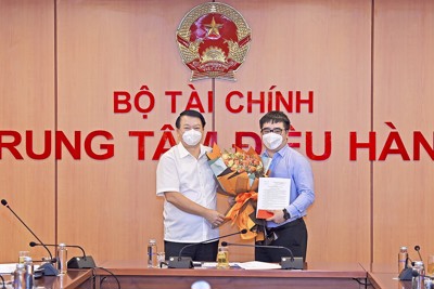 Bổ nhiệm ông Ngô Việt Trung giữ chức Cục trưởng Cục Quản lý, giám sát bảo hiểm