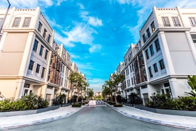 Hàng tồn kho giá cao kéo giao dịch nhà ở thấp tầng tại Hà Nội rơi xuống mức thấp kỷ lục