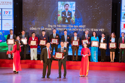 Adavigo nhận cú đúp 2 giải thưởng lớn trong sự kiện Hàng Việt tốt được người Việt tin dùng năm 2019