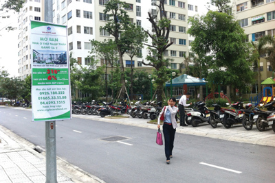 Chủ đầu tư bất động sản đang "mua áo, bán vải"