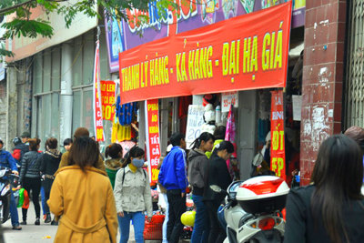 Đủ “chiêu” lừa hàng đại hạ giá cuối năm