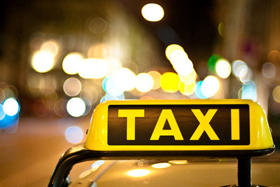 Từ 1/7/2015, taxi phải gắn “hộp đen”