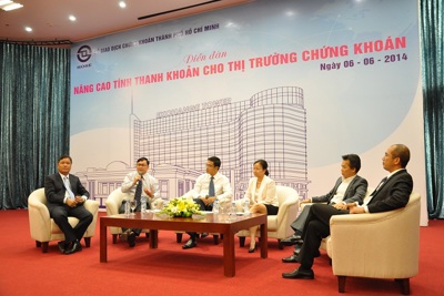 HOSE tổ chức Diễn đàn “Nâng cao tính thanh khoản cho thị trường chứng khoán”
