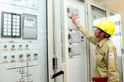 Từ sự cố của EVN và bài học cảnh tỉnh việc lệ thuộc nhà thầu Trung Quốc Từ sự cố của EVN và bài học cảnh tỉnh việc lệ thuộc nhà thầu Trung Quốc