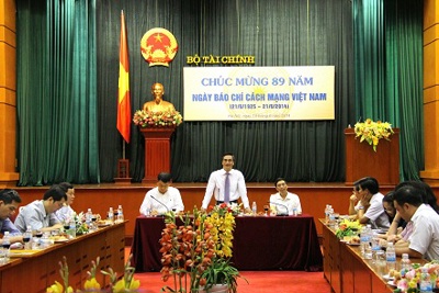 “Giữ vững bản sắc Tài chính và đẩy mạnh xã hội hóa trong thông tin, tuyên truyền và xuất bản” 