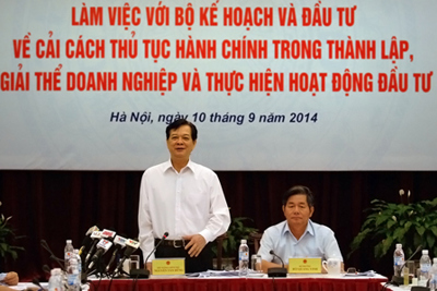 Đứng yên là tụt hậu, không tiến nghĩa là lùi! Đứng yên là tụt hậu, không tiến nghĩa là lùi!